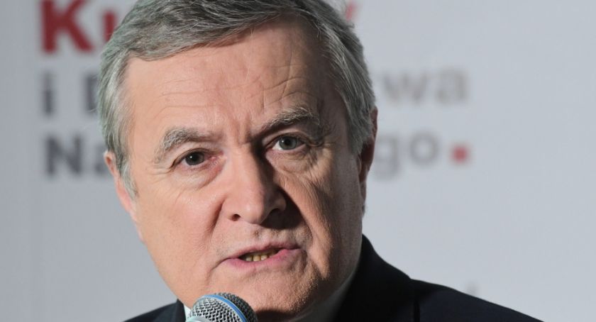 Gliński o otwarciu kin i teatrów: nie możemy o tym myśleć w perspektywie kilku tygodni