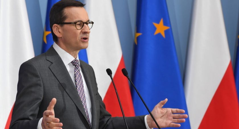 Premier: od początku września dzieci i młodzież wracają do szkół