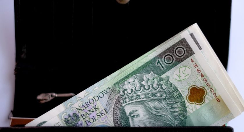 CIR: w 2021 r. minimalne wynagrodzenie za pracę wyniesie 2,8 tys. zł