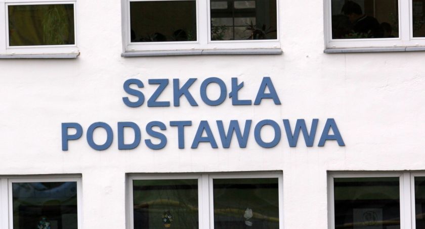 Wytyczne MEN, MZ i GIS dla organizatorów półkolonii w szkołach podstawowych