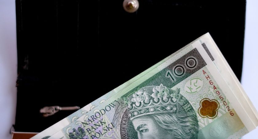 Od 1 stycznia płaca minimalna wynosi 2800 zł brutto
