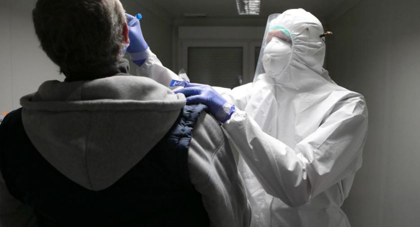 Niedzielski: mamy 12 146 nowych potwierdzonych zakażeń koronawirusem