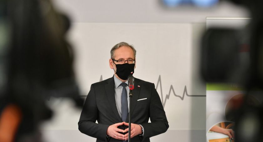 Niedzielski: trzecia fala pandemii słabnie; priorytetem odbudowa zdrowia Polaków