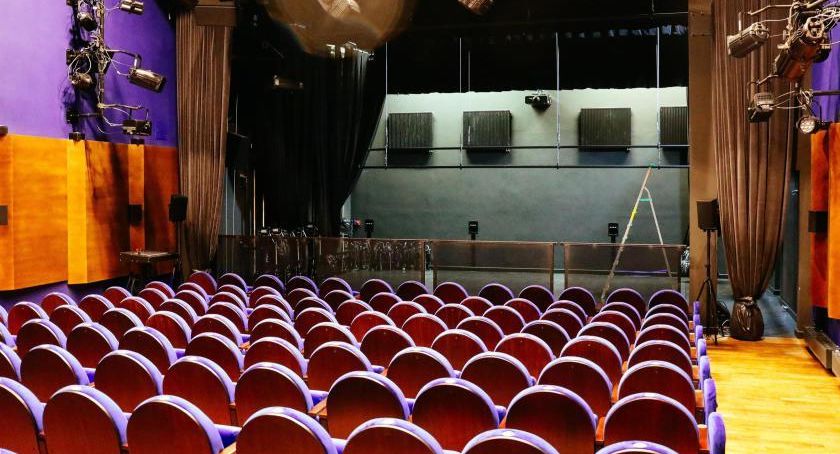 Morawiecki: przyspieszamy otwarcie kin, filharmonii i teatrów o 8 dni - od 21 maja