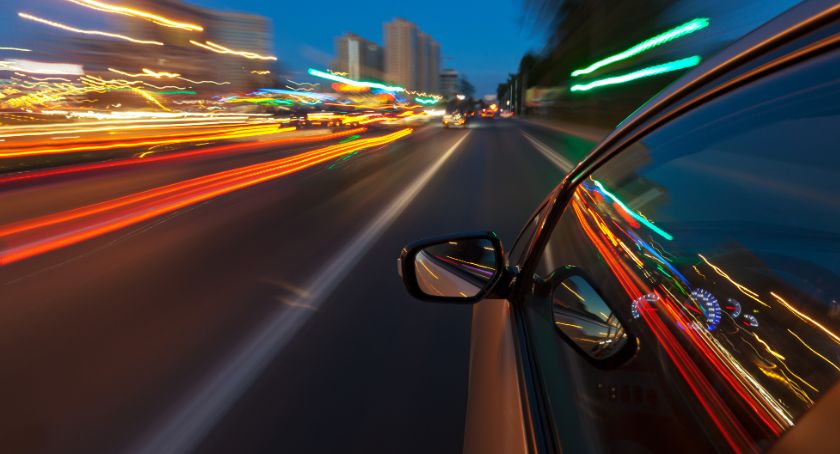 Jak kupić najlepszy samochód miejski – jakie powinno być auto na miejskie drogi?