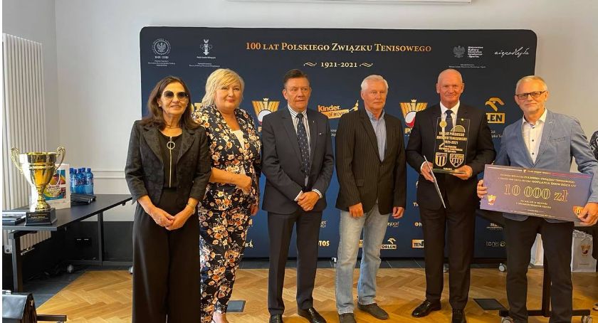 Zasłużeni dla tenisa ziemnego odebrali odznaczenia