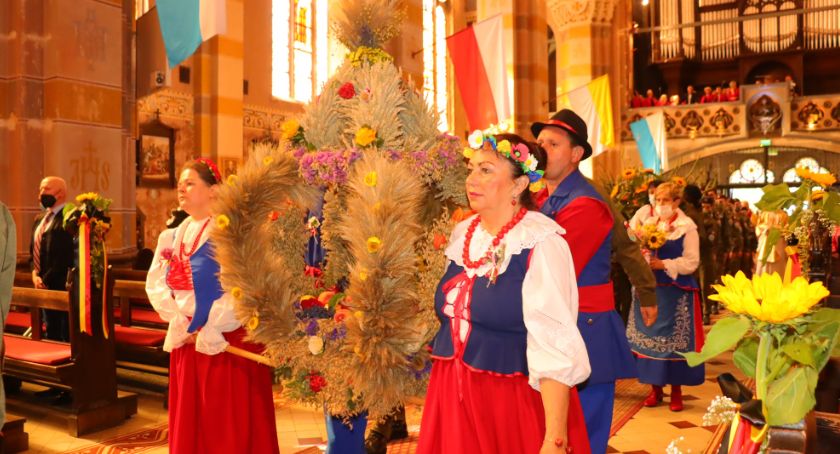 Powiatowe święto dożynkowe