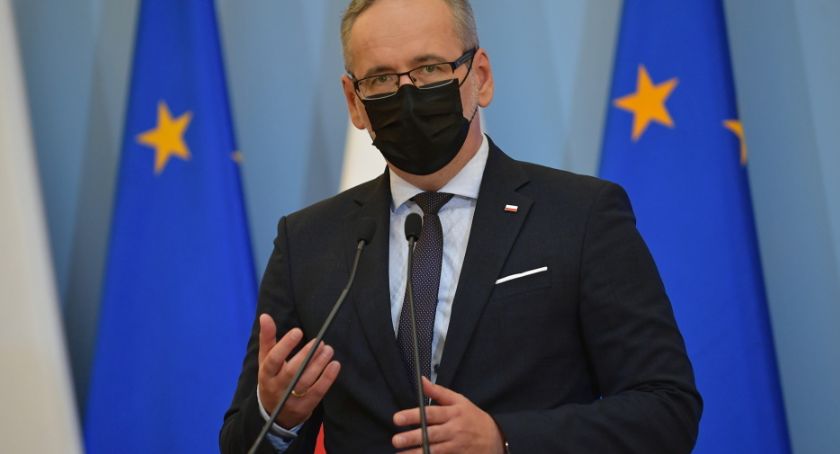 Minister zdrowia: przekroczyliśmy barierę czwartej fali; mamy powyżej 1200 nowych zakażeń