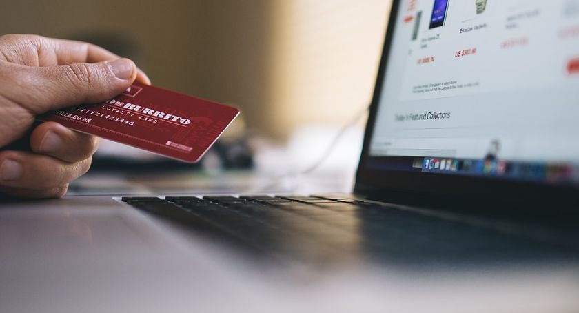 Oszustwa internetowe – policja ostrzega!