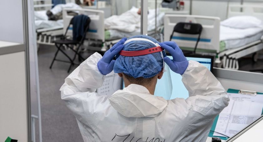 Ministerstwo Zdrowia: 6274 nowe zakażenia koronawirusem, zmarło 75 osób z COVID-19