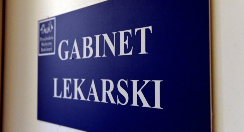 MZ: dzieci poniżej 15 lat do szczepienia przeciw COVID-19 zakwalifikuje lekarz