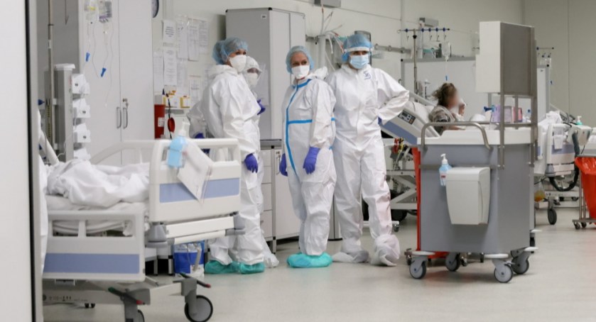 Niedzielski: wkroczyliśmy w piątą falę, 30 586 nowych zakażeń koronawirusem