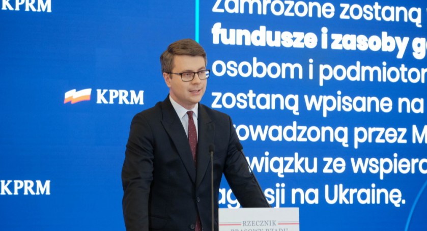 Müller: Rada Ministrów przyjęła projekt umożliwiający mrożenie majątków podmiotów wspierających Rosję