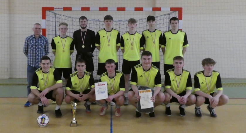 Piłka nożna, Królówka futsalowym mistrzem! - zdjęcie, fotografia