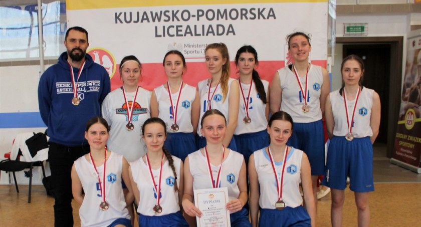Koszykówka, Brązowe dziewczyny Kaspra - zdjęcie, fotografia