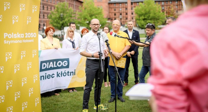 wybory, Zaprezentowano kandydata Polski Szymona Hołownii Sejmu - zdjęcie, fotografia