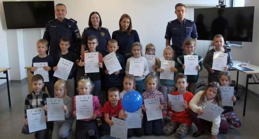 Komunikaty Policja, Nagrody konkursie tytułem drodze zerówki pierwszej klasy wręczone! - zdjęcie, fotografia