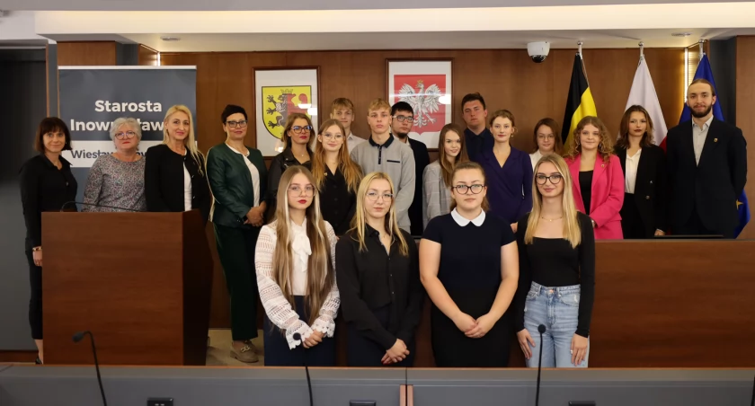 Samorząd, Obradowali młodzi radni - zdjęcie, fotografia
