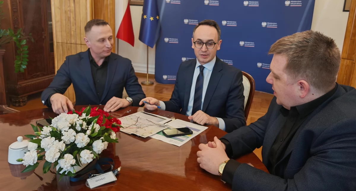 Samorząd, Rozmawiali rozbudowie dróg krajowych - zdjęcie, fotografia