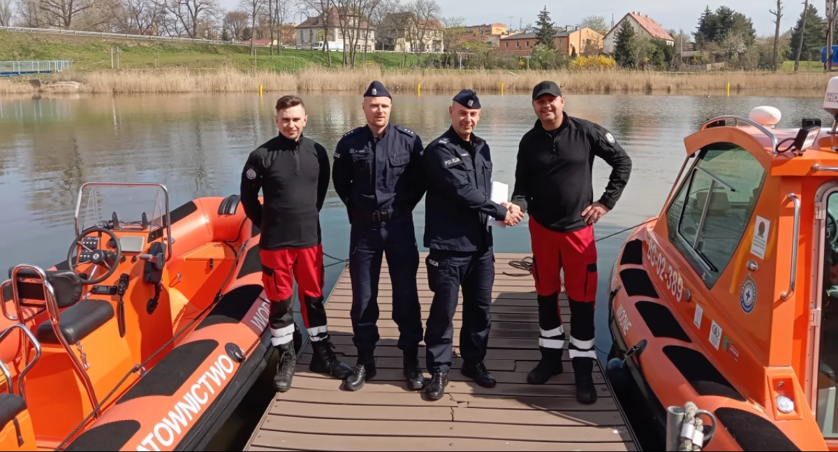 Komunikaty Policja, Współpraca Policji - zdjęcie, fotografia