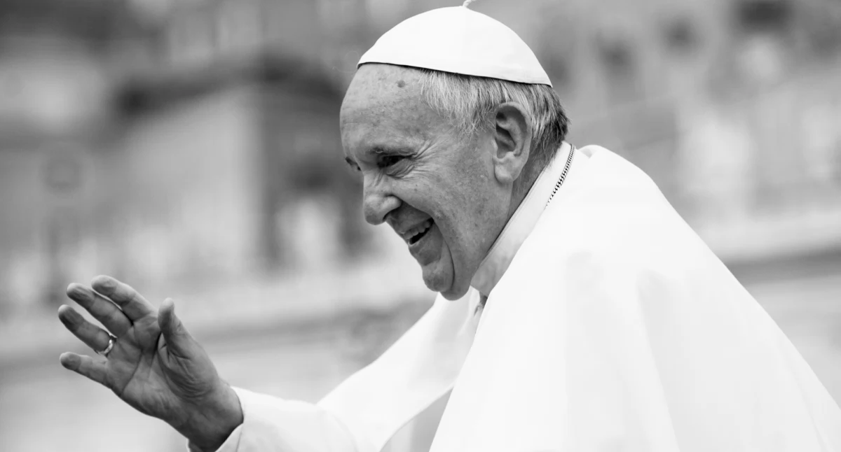 Społeczeństwo2, Papież Franciszek żyje - zdjęcie, fotografia