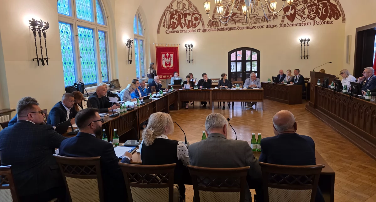 Samorząd, Chaos bałagan sesji Miejskiej Inowrocławia - zdjęcie, fotografia