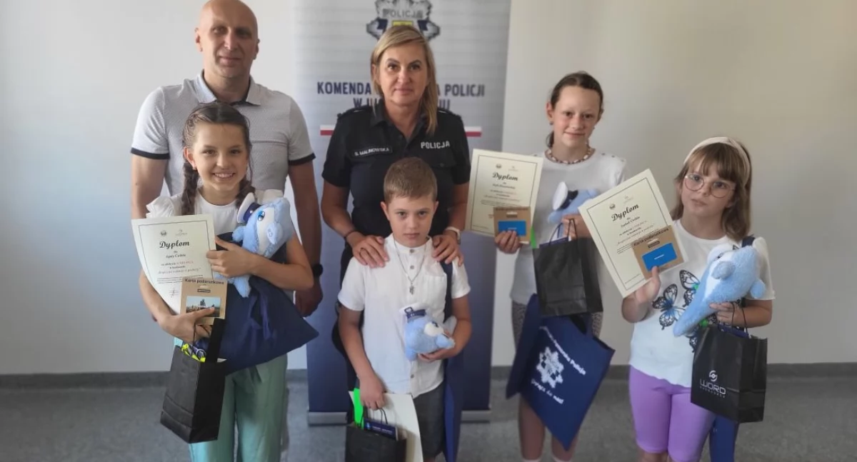 Komunikaty Policja, Znamy zwycięzców konkursu Bezpieczne wakacje podróży - zdjęcie, fotografia