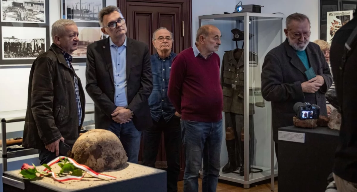 Muzeum, Inowrocław Pamięta Otwarto Wystawę Inowrocław Cieniu Wojny Światowej - zdjęcie, fotografia