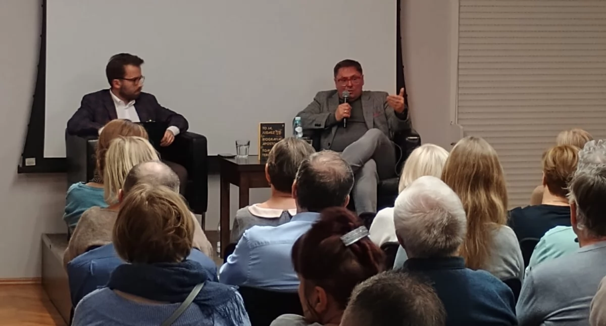 Spotkania, Judasz świetle filozofii Spotkanie autorskie Tomaszem Terlikowskim Inowrocławiu - zdjęcie, fotografia