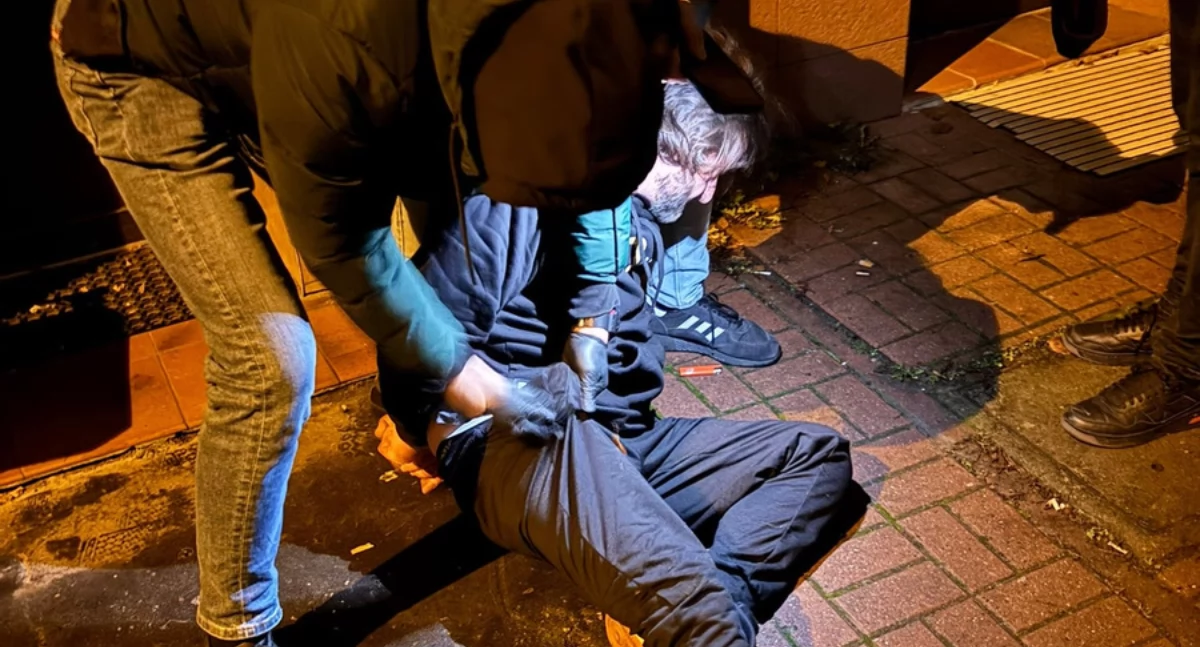 Sprawy kryminalne , Aresztowany odbierak sprawie oszustwa policjanta - zdjęcie, fotografia