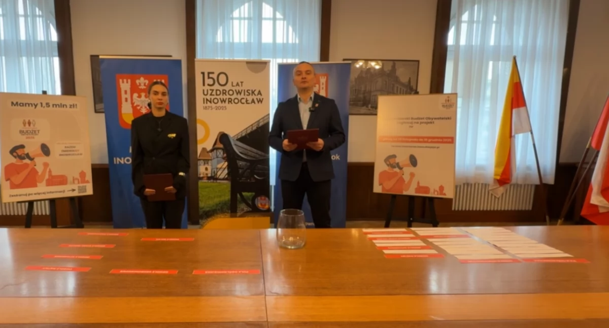 Samorząd, Losowanie miejsc listach głosowania Inowrocławskim Budżecie Obywatelskim - zdjęcie, fotografia
