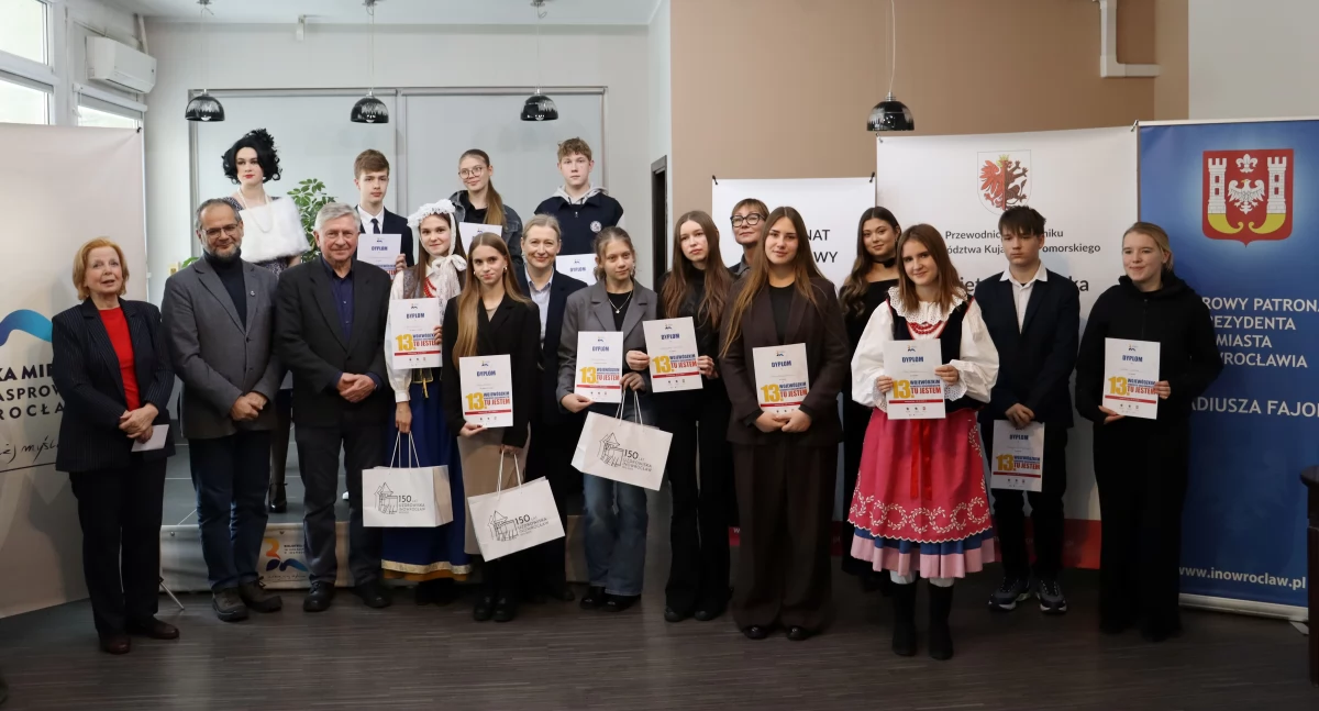 Spotkania, Mistrzowie słowa relacja konkursu krasomówczego - zdjęcie, fotografia