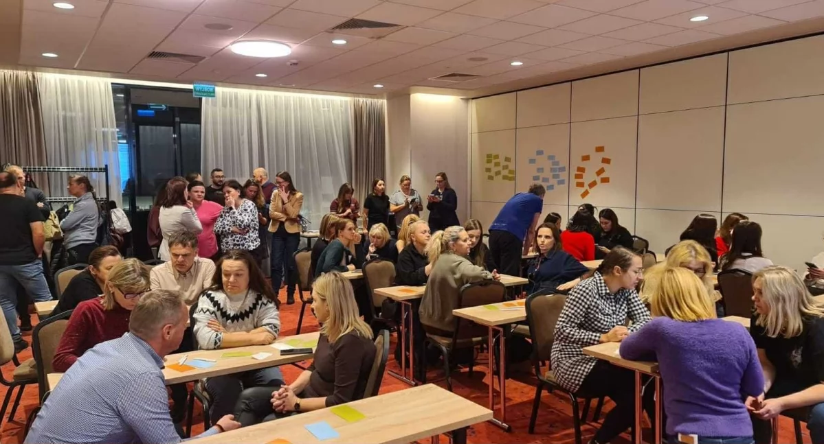 przedszkola, Przedstawiciele Muzycznej Krainy konferencji Warszawie - zdjęcie, fotografia