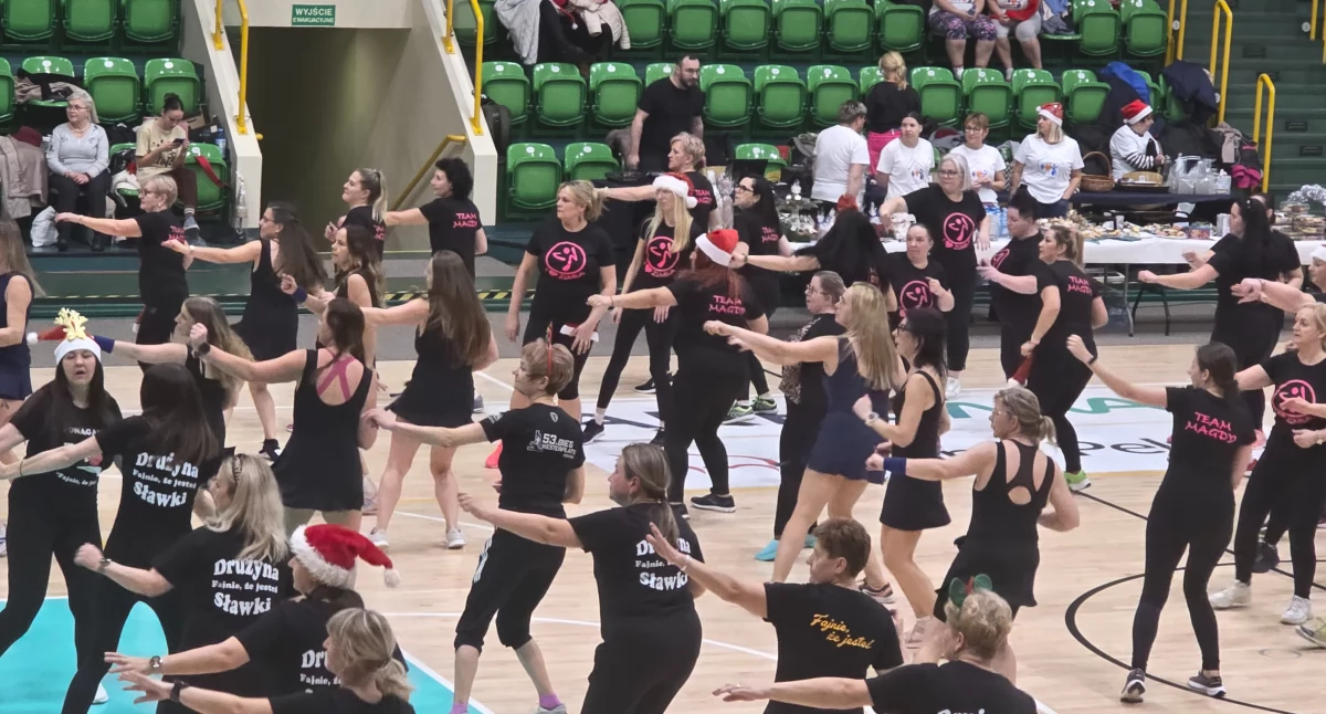 Inne, maraton zumby fitnesu - zdjęcie, fotografia