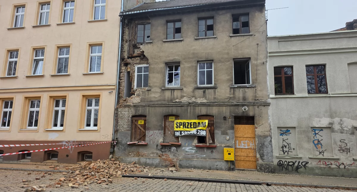 Społeczeństwo2, Sypie kamienica Kościuszki - zdjęcie, fotografia