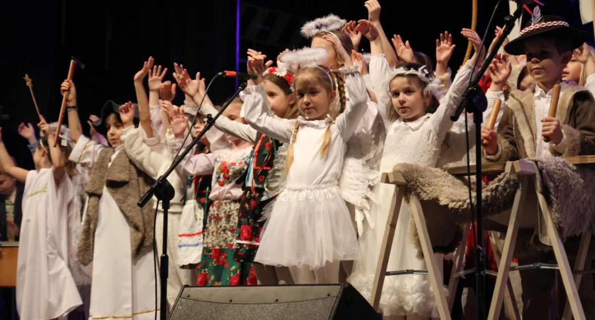 Koncerty, Odbył magiczny koncert kolęda kolęda Teatrze Miejskim - zdjęcie, fotografia