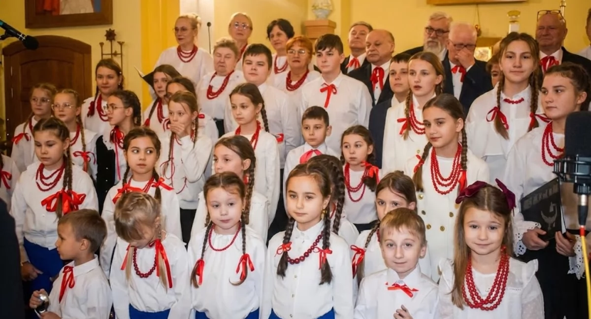 Koncerty, Wyjątkowy Koncert Kolęd wykonaniu gniewkowskich artystów zaproszenie retransmisję - zdjęcie, fotografia