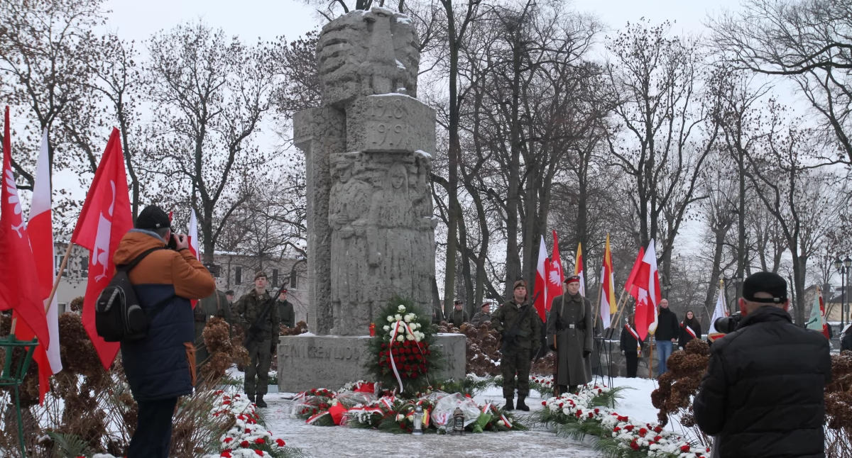 Społeczeństwo2, rocznicę Powstania Wielkopolskiego - zdjęcie, fotografia