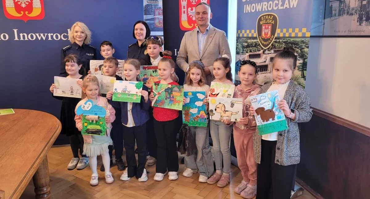 Komunikaty Policja, Edukacja przez sztukę Finał konkursu Sprzątaj swoim - zdjęcie, fotografia