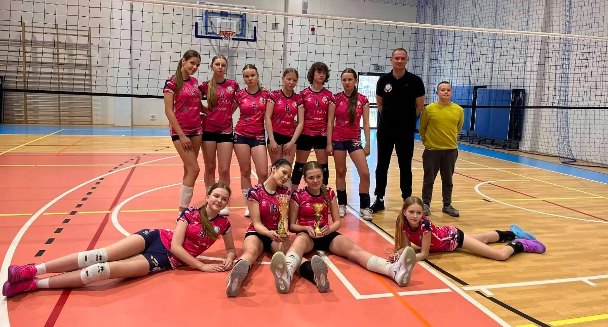 Siatkówka, Sukces siatkarek Inowrocław Finale Międzywojewódzkiej Siatkówki - zdjęcie, fotografia