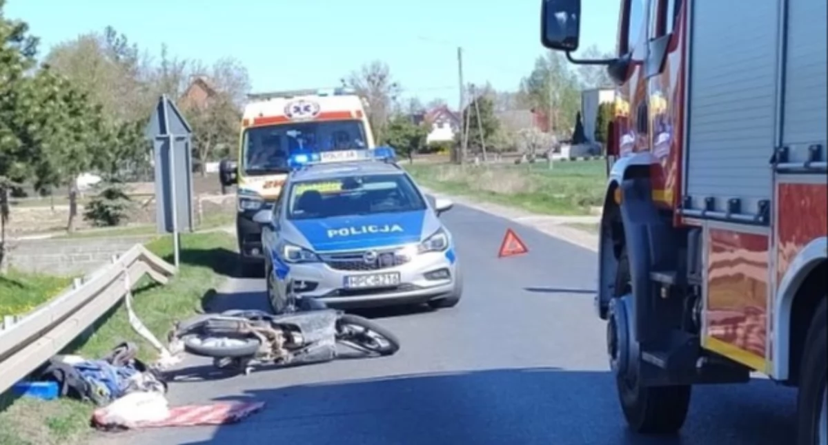 Wypadki drogowe , Tragiczny wypadek miejscowości Ściborze żyje letni motorowerzysta - zdjęcie, fotografia