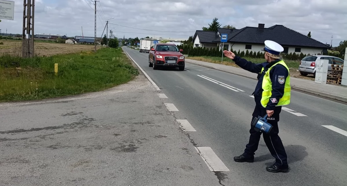 Wypadki drogowe , Ponad wykroczeń jeden dzień Policyjna akcja drogach powiatu - zdjęcie, fotografia