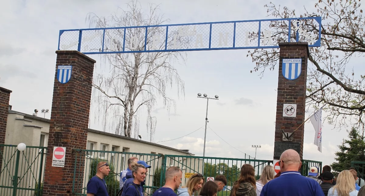 Piłka nożna, Wielkie święto biało niebieskich! Goplania Inowrocław świętuje lecie istnienia - zdjęcie, fotografia