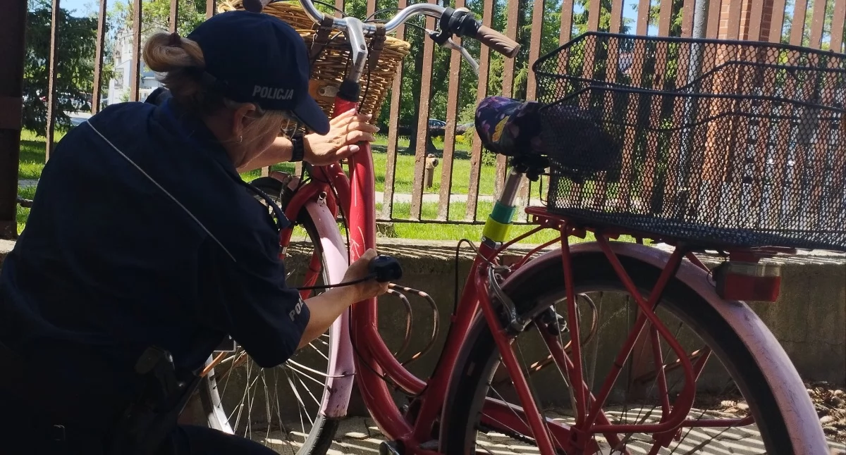 Komunikaty Policja, najbliższym miesiącu miejscach oznakujesz swój  rower! - zdjęcie, fotografia