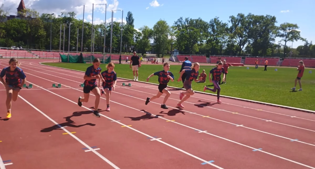 Lekkoatletyka, Młodzi lekkoatleci zachwycili Trójboju Lekkoatletycznym! - zdjęcie, fotografia