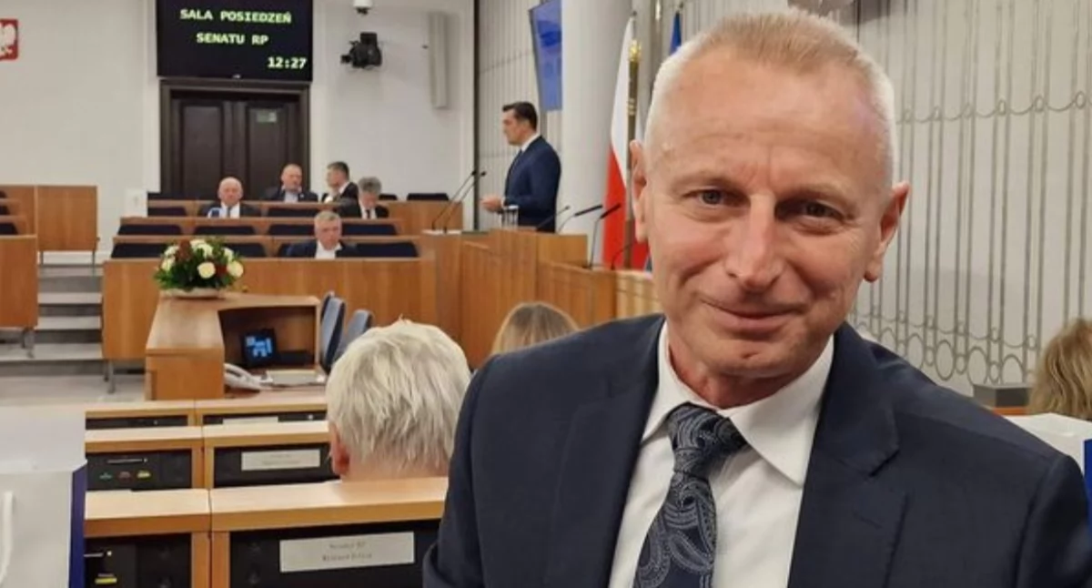 Społeczeństwo2, Sprzęt szkół - zdjęcie, fotografia