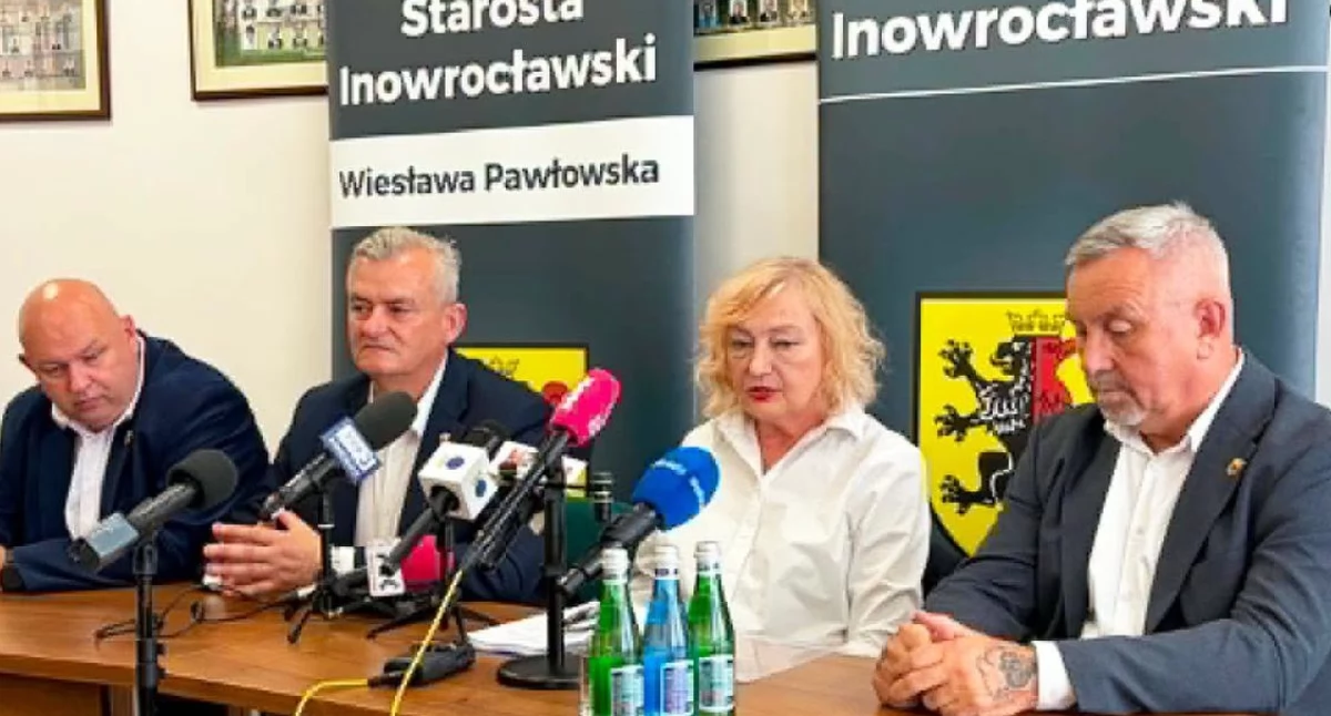 Samorząd, Oświadczenie Zarządu Powiatu Inowrocławskiego - zdjęcie, fotografia