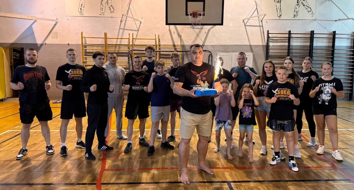 Sporty walki, Zakończył sezon kickboxingu - zdjęcie, fotografia