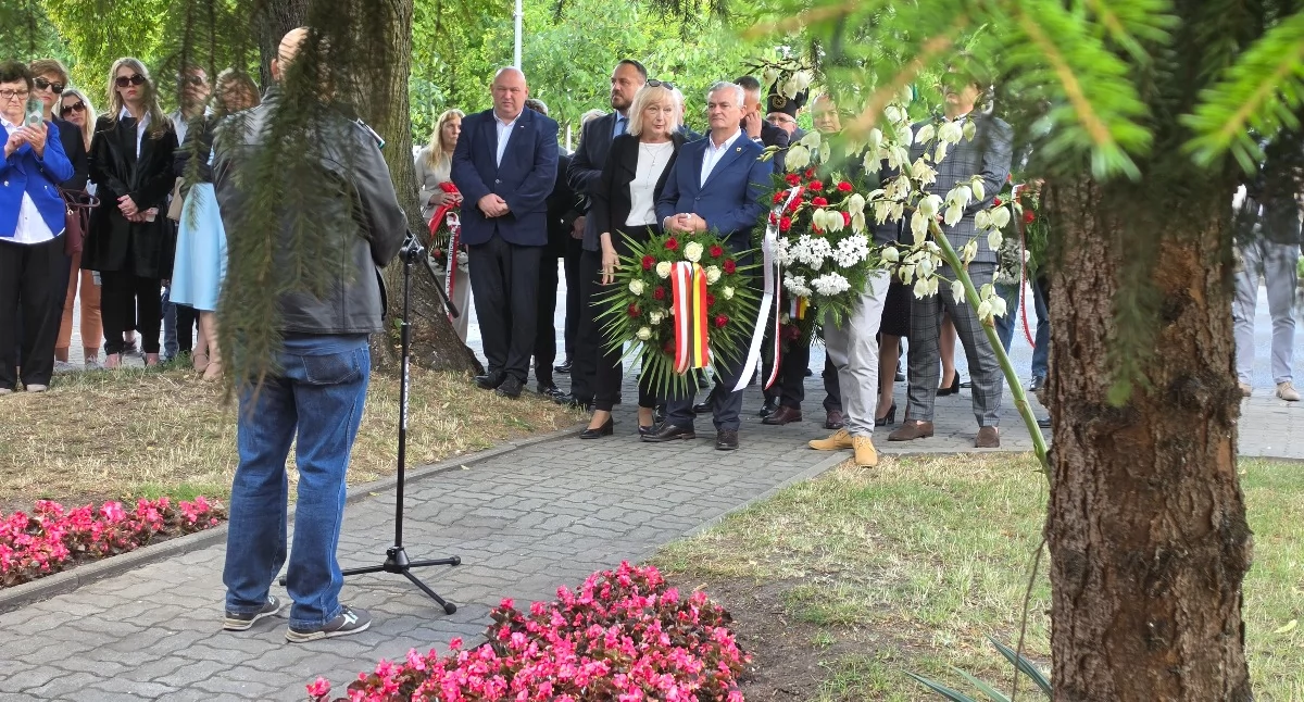 Historia, Inowrocław uczcił Narodowy Dzień Pamięci Ofiar Ludobójstwa Wołyniu - zdjęcie, fotografia