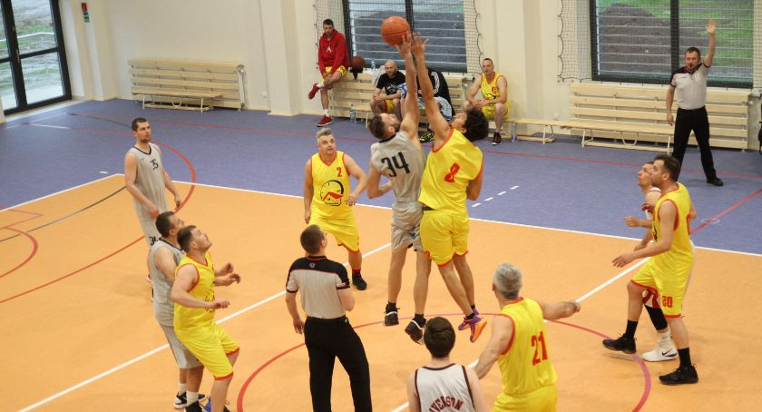 Wystartowała liga TKKF koszykówki